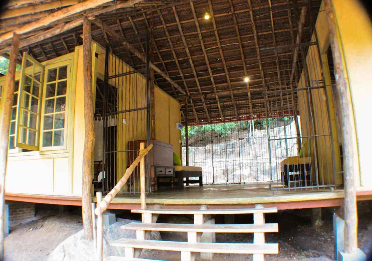 Вилла Back Of Beyond - Wild Haven Сигирия Экстерьер фото